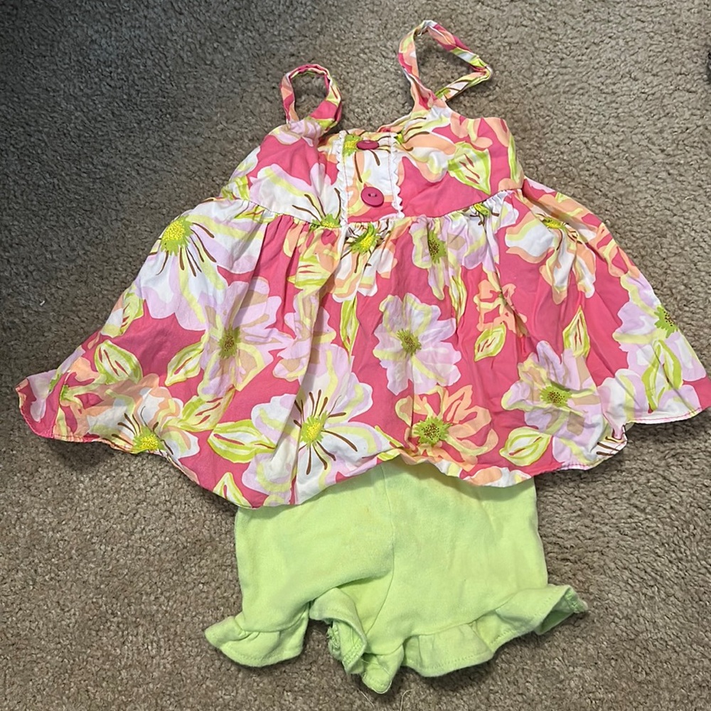 RicRac&Ruffles too and Shorts set